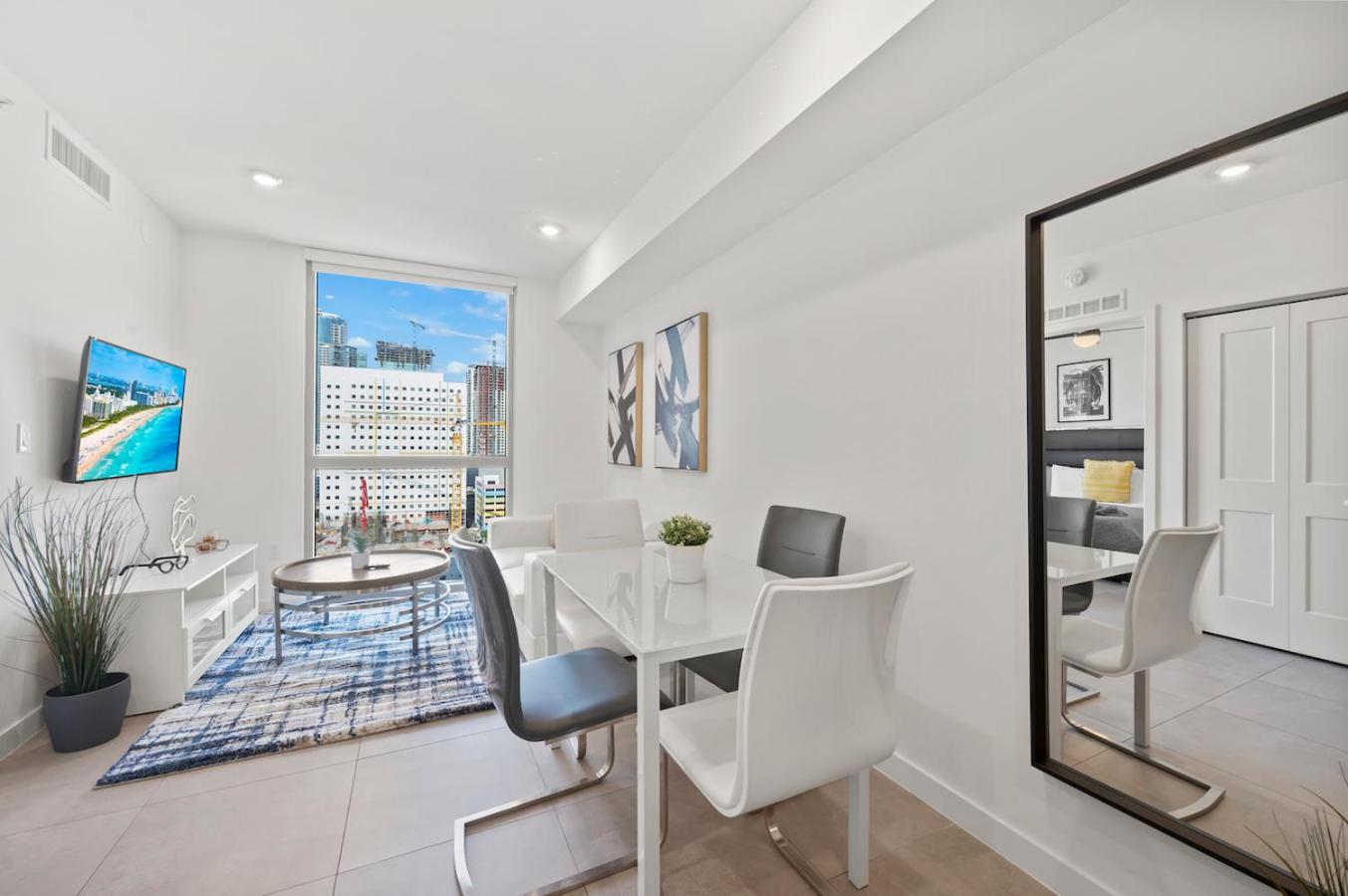 Modern Unit Mins From Brickell With Free Parking Daire Miami Dış mekan fotoğraf
